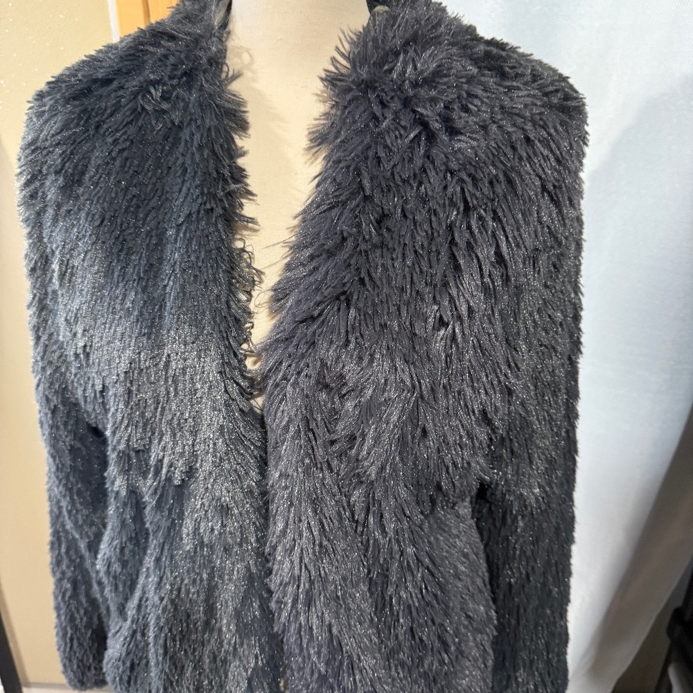 Womens size XL 16-18 Xhilaration faux fur Jacket NWT Gray